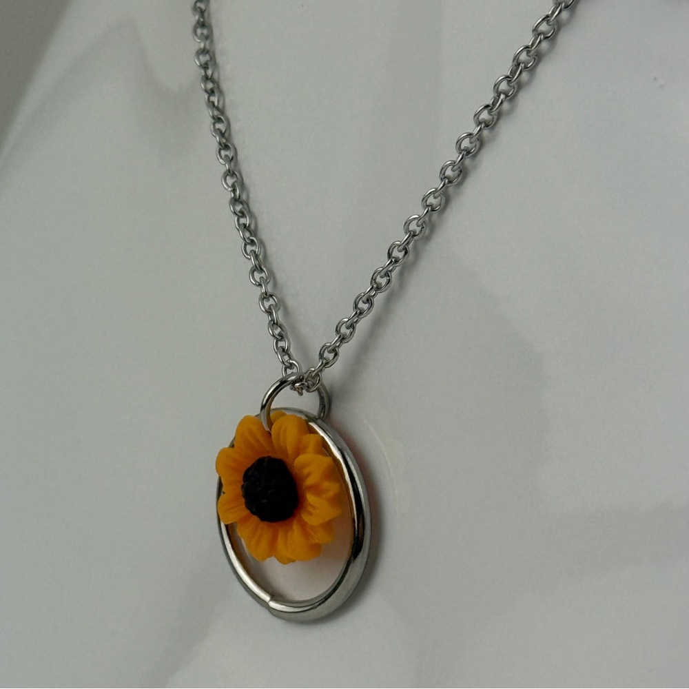 Dainty Yellow Sunflower Silver O-Ring Pendant Necklace Jewelry Flower Floral NEW - Picture 12 of 16